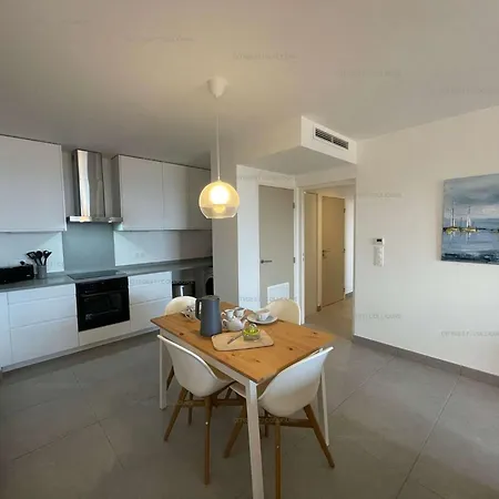 4terimp-a02 T3 Neuf Avec Terrasse Climatisation Parking Collioure